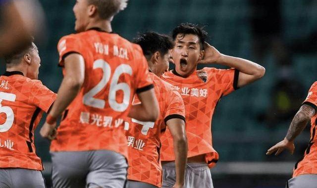 深足新帅首秀取胜路途很艰辛 神奇换人导演逆转